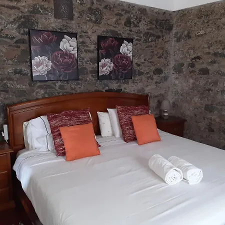 Casa Velha D Fernando E Casa Avo Augusta