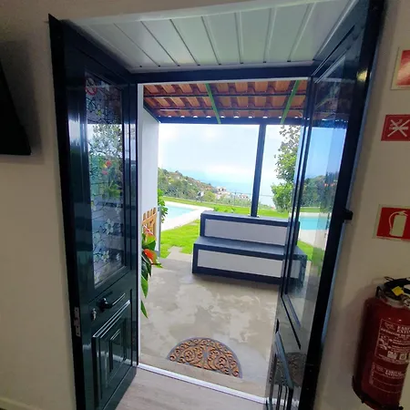 Casa Velha D Fernando E Casa Avo Augusta Ribeira Brava