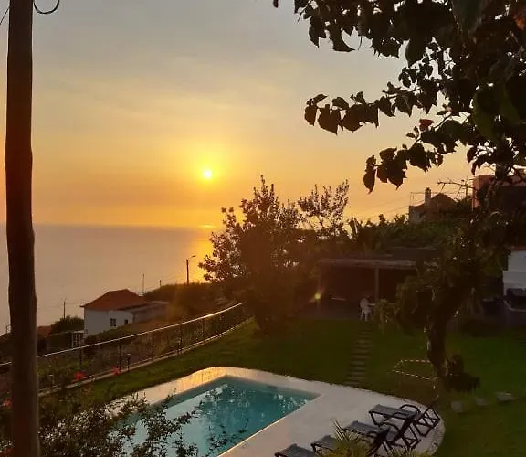Pensjonat Casa Velha D Fernando E Casa Avo Augusta Ribeira Brava